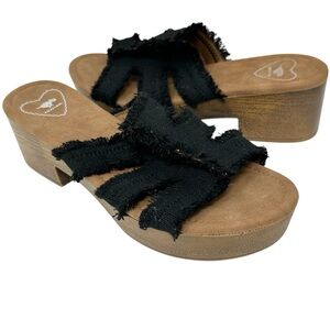 NEW Rocket Dog Womens Clipper Frayed Slip-on Block Heel Size 9